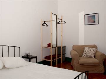 Roomlala | Uppersuite Doublebed With Balcony, Private Living Room/offic
