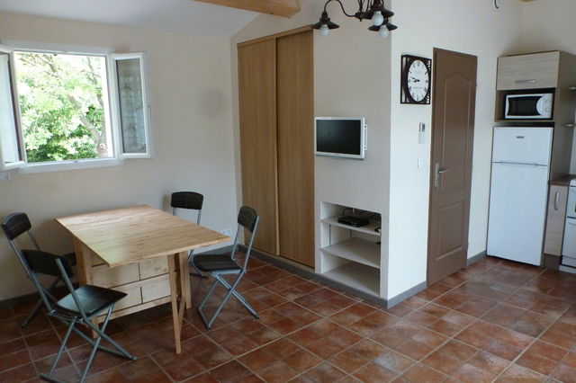 Itsenäinen Studio Gonfaron 52221