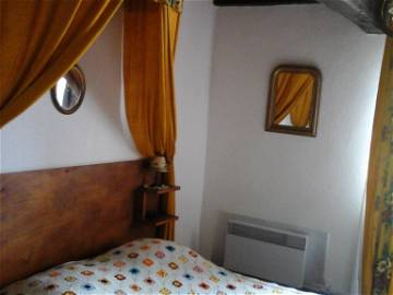 Room For Rent Camarade 130519