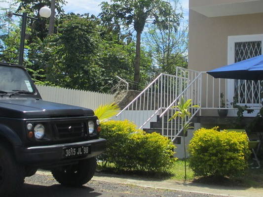 Entire Home Grand Gaube 96883-2