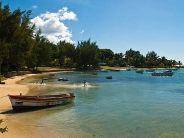 Entire Home Grand Gaube 96883-9