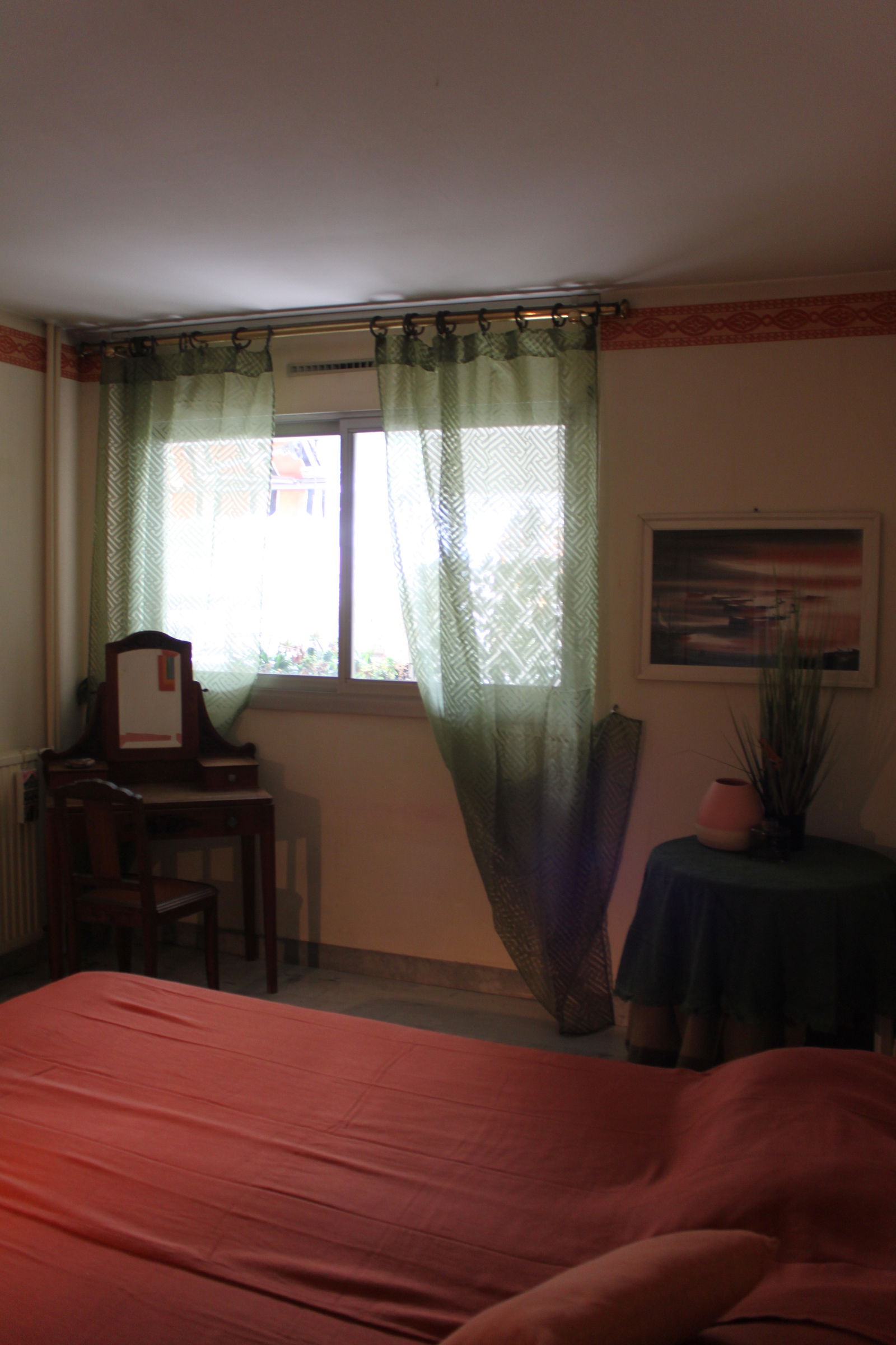 Oberoende Studio Antibes 260814