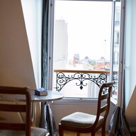 Hemvistelse Paris 542010