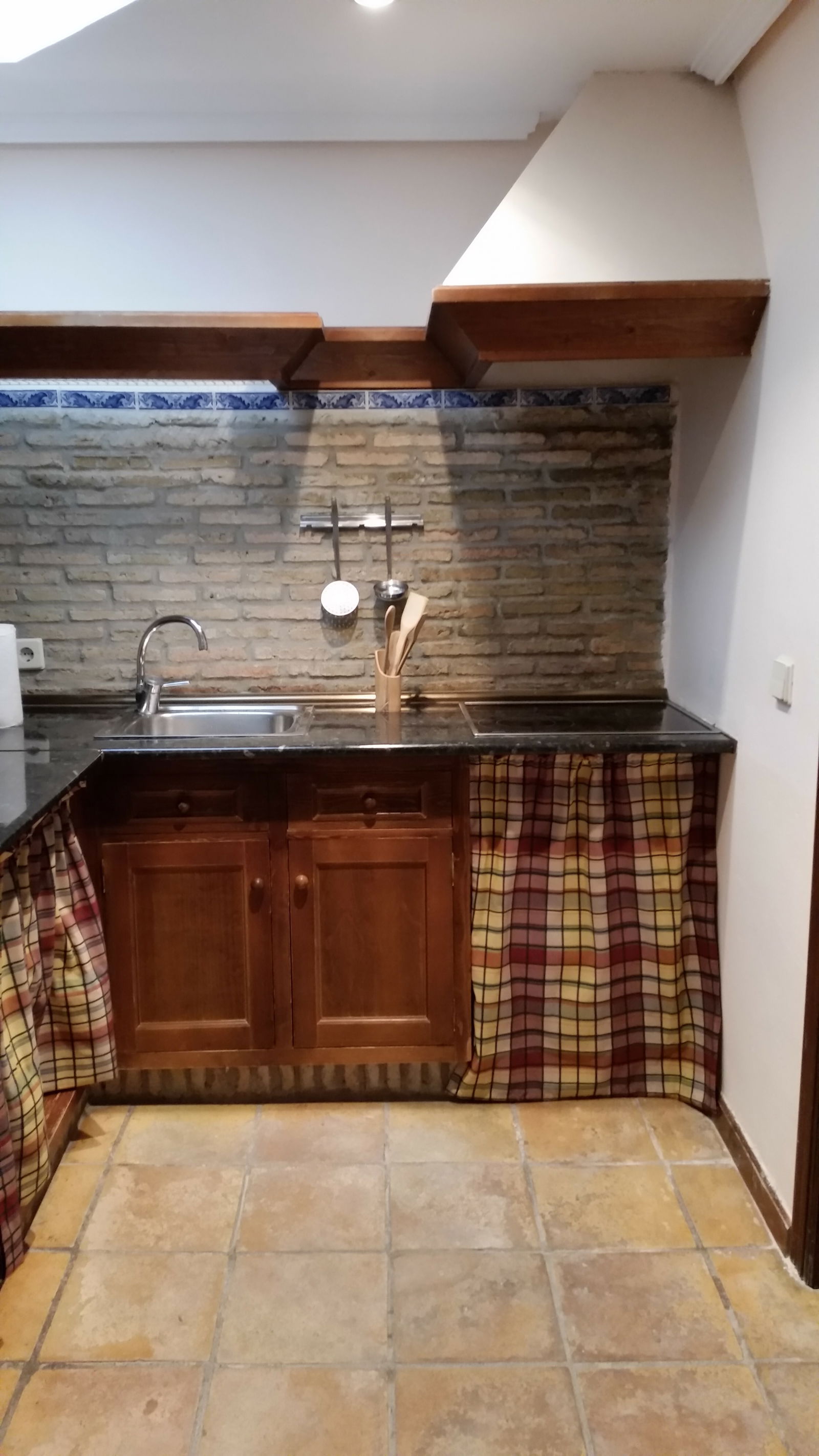 Oberoende Studio Cadix 104046