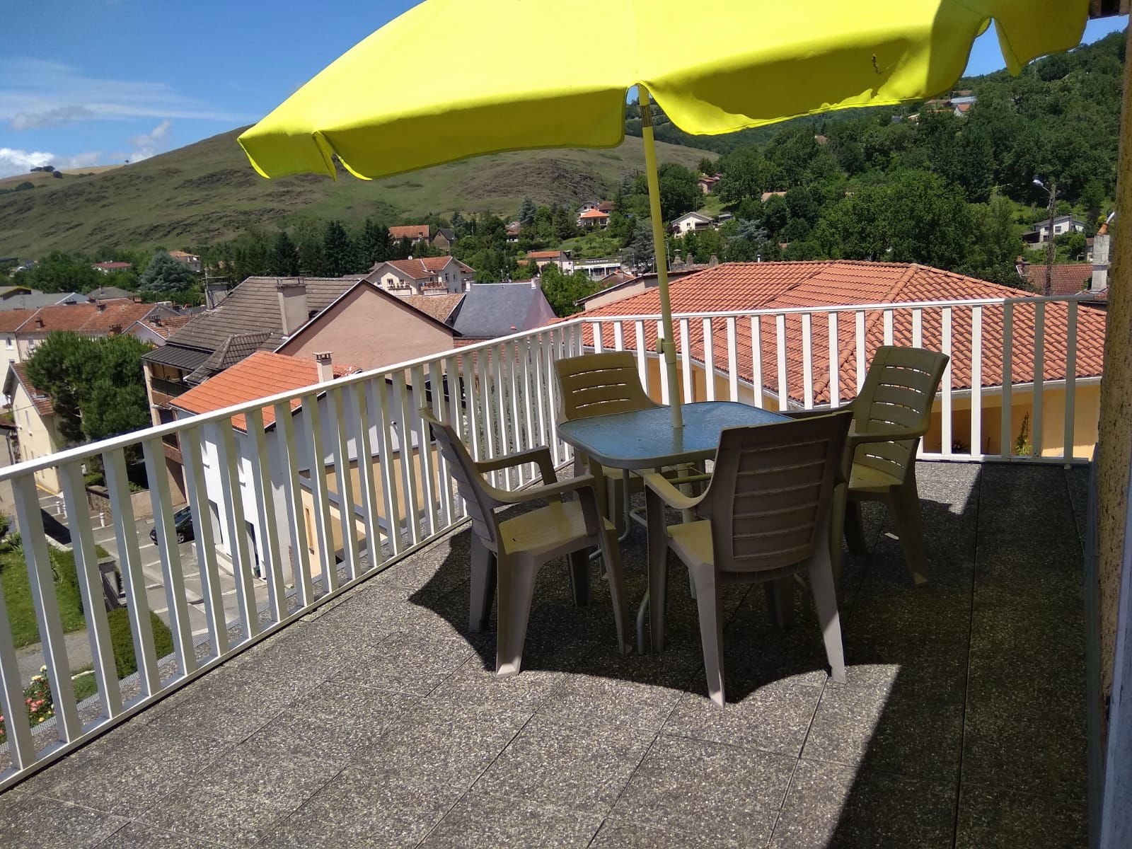 Hela Huset Firmi 250811