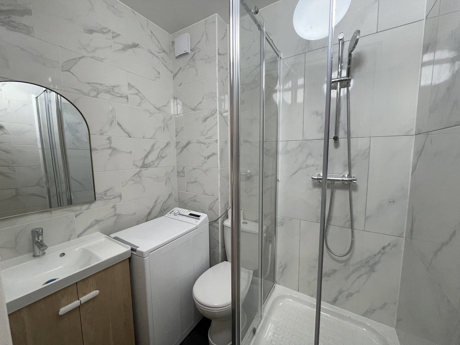 Hela Huset Créteil 405321