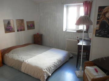 Roomlala | Værelse med eget badeværelse til leje - Mâcon Center