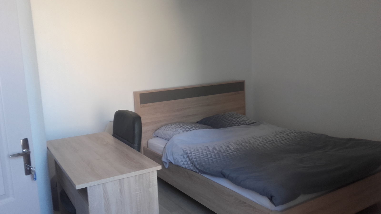 Hjemmeophold Angoulême 512613