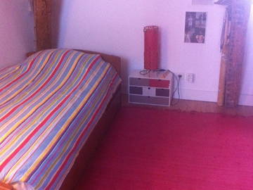 Roomlala | Værelse til leje i stort hus