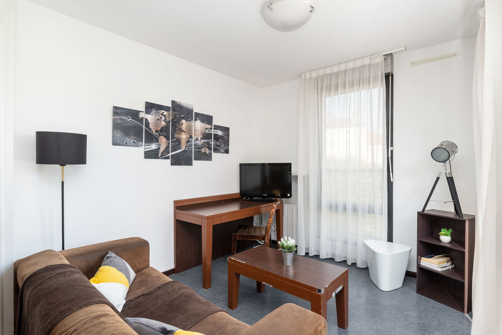 Niezależne Studio Lyon 513560