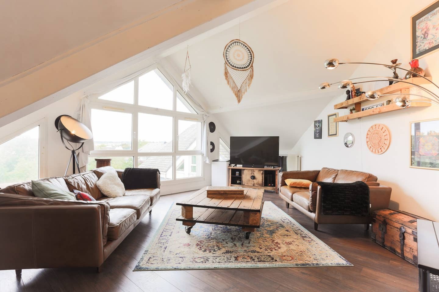 Unabhängiges Studio Plaisir 225216