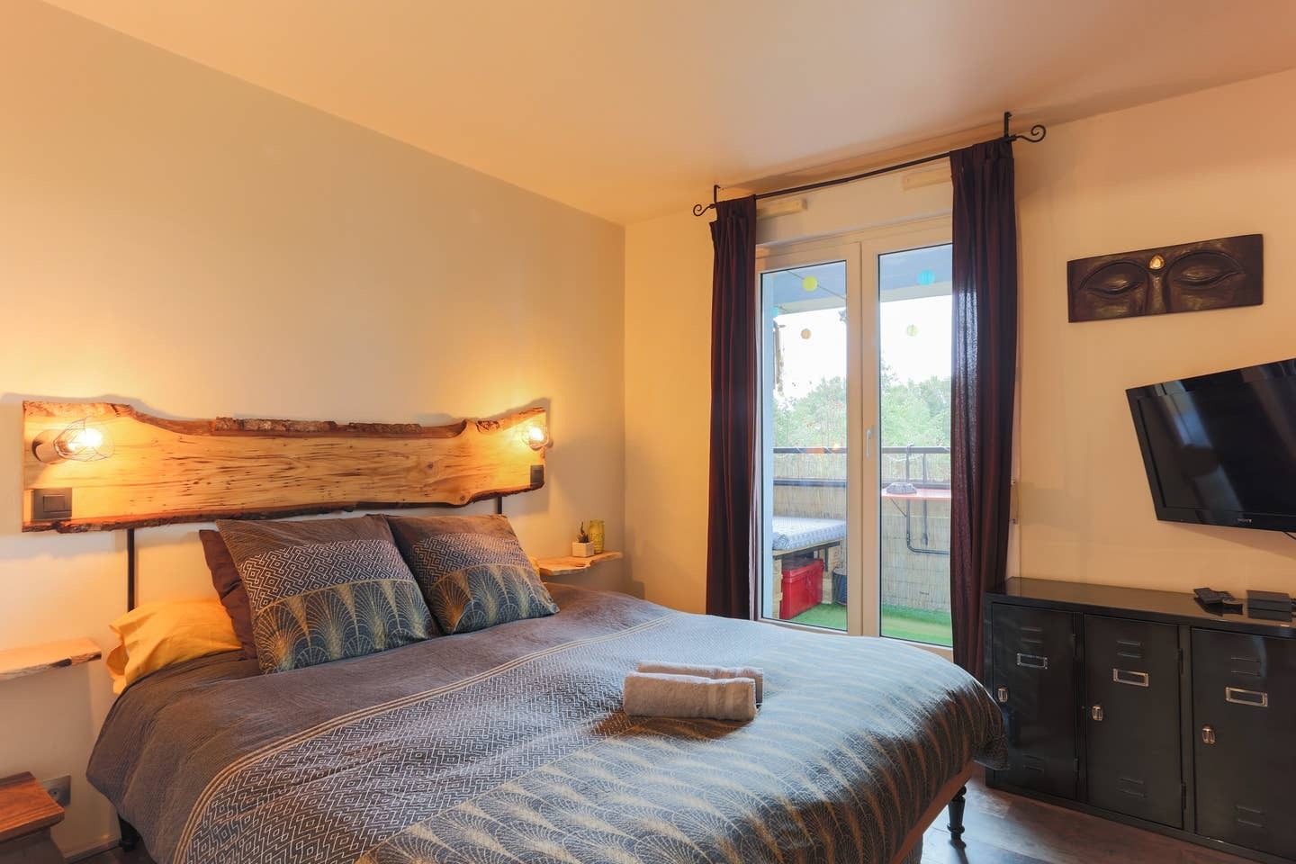 Unabhängiges Studio Plaisir 225216