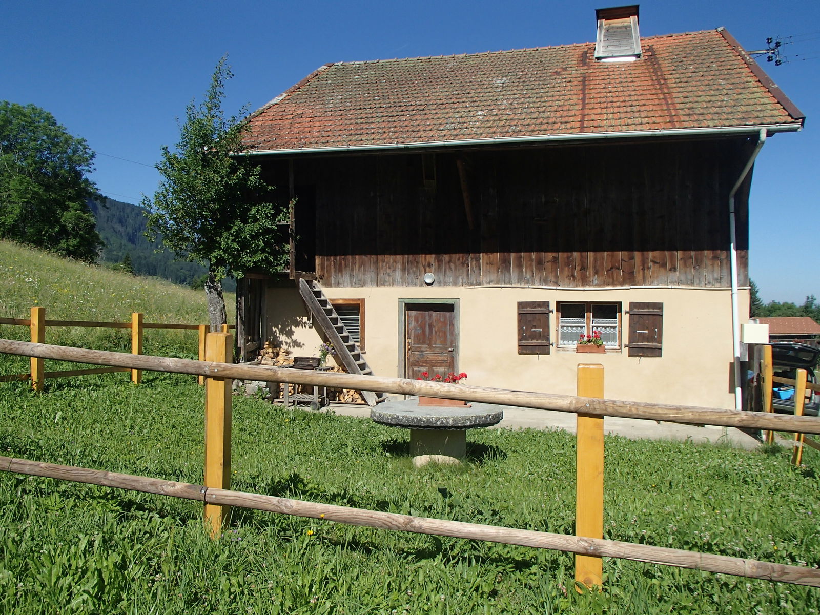 Unabhängiges Studio Mont-Saxonnex 45035