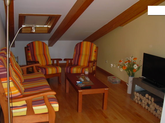 Entire Home Covarrubias 52413-3