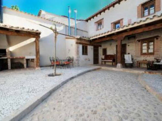 Entire Home Valladolid 34872-3