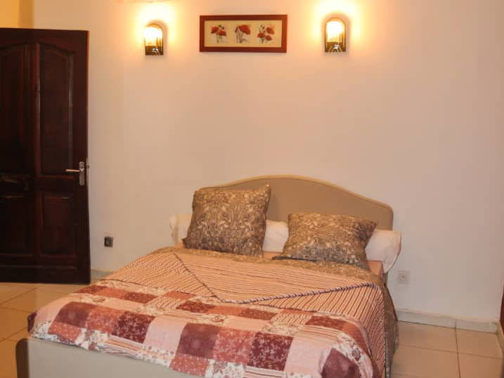 Cały Dom Yaoundé 261778-2