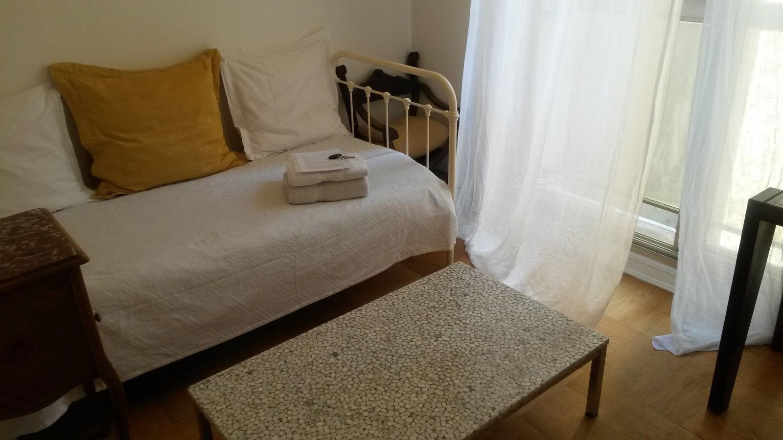 Homestay Paris 6617