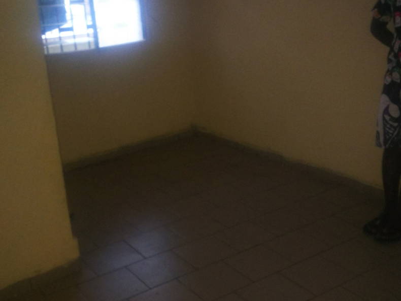 Hospedagem Em Casa De Família Douala 237820-3