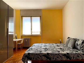 Roomlala | Viale Campania 29 - Room 4 Twin Room AC For Single Use