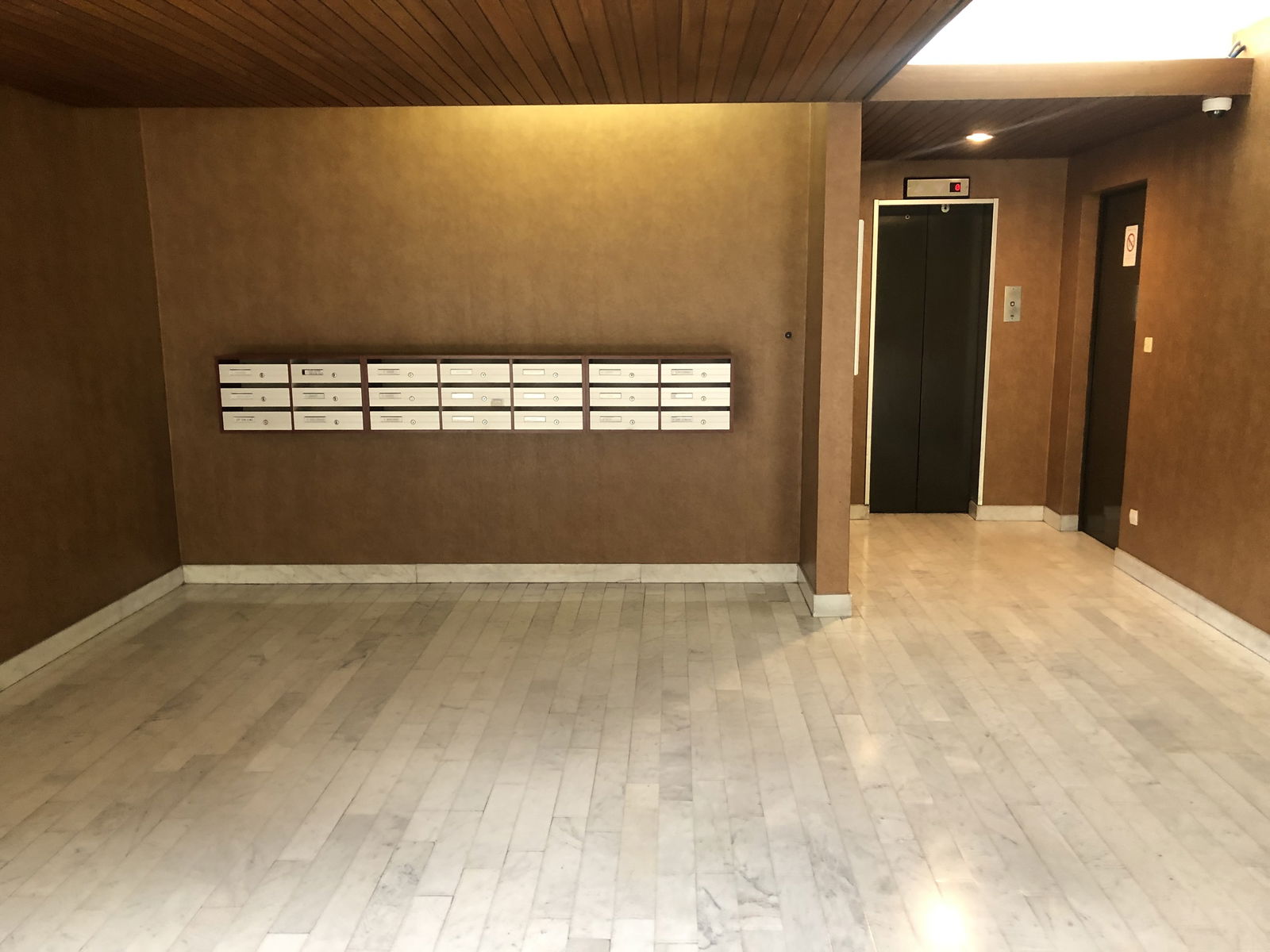 Oberoende Studio Paris 256600