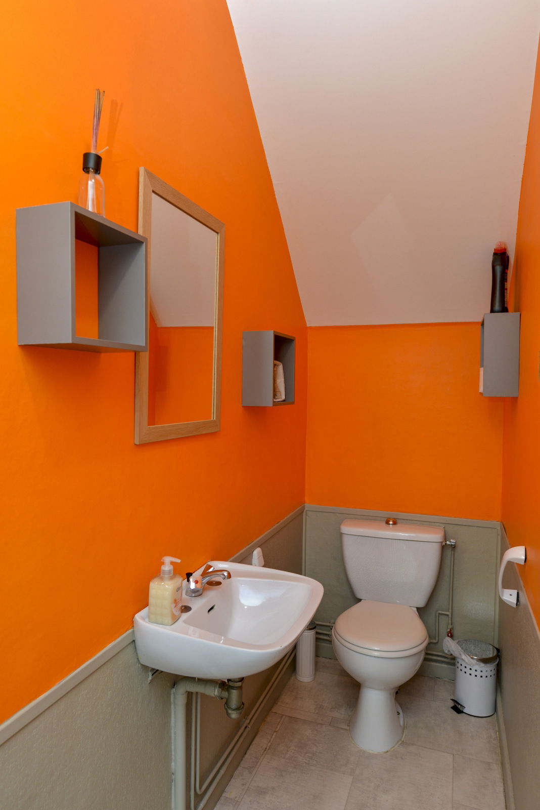 Oberoende Studio Burlats 189796