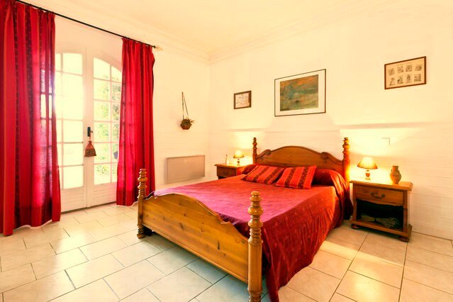 Studio Indépendant Noves 225410