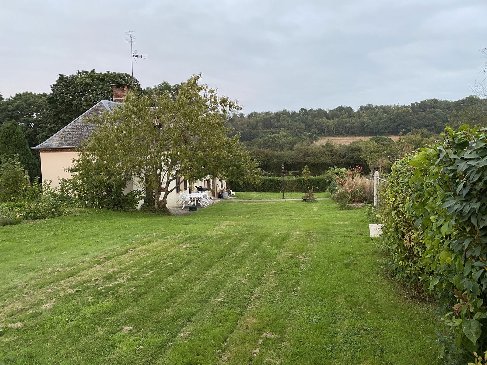 Unabhängiges Studio Gacé 257258