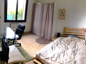 Roomlala | Villa 4 min from city center, parking and garden