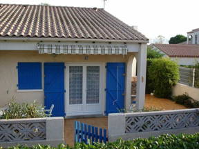 Villa 55 M2, 3 Stars, 3 Bedrooms, Shared Pool, Sea 50 M