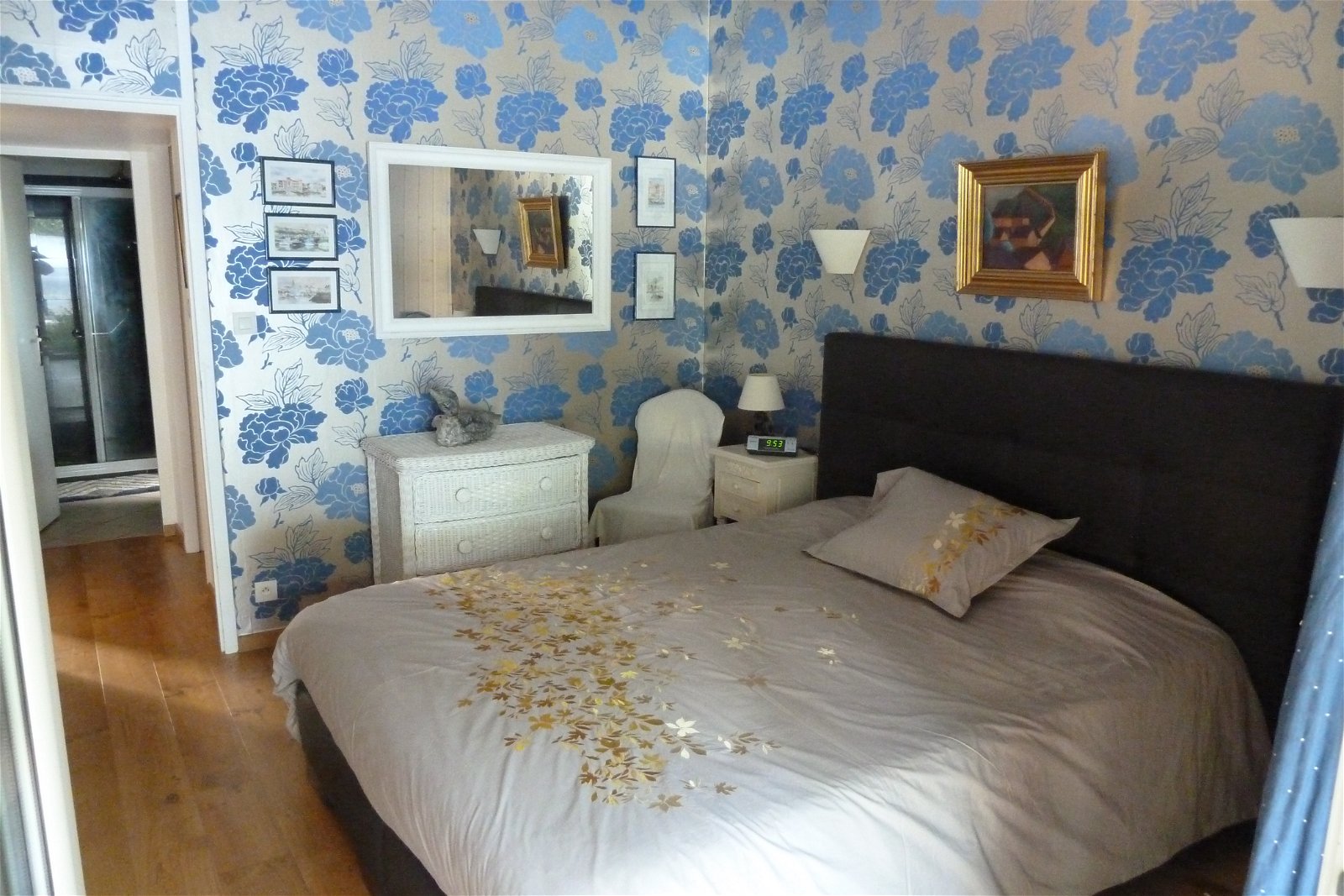 Oberoende Studio Orist 96892