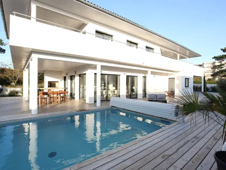 Toda La Casa Royan 265540-2