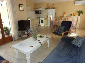 Room For Rent Villelongue-De-La-Salanque 123159