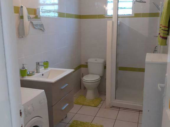 Entire Home Bouillante 243157-5