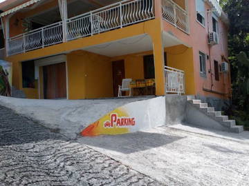 Logement Entier Bouillante 243157-8