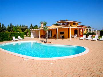 Roomlala | Villa con piscina cerca de Gallipoli, Otranto, Santa M.di Leuca