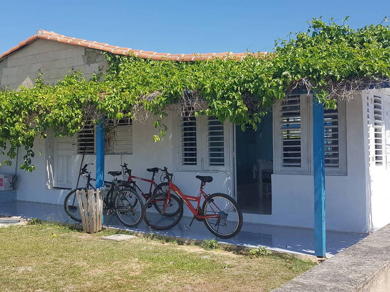 Quedarse En Casa La Bajada 228927-2