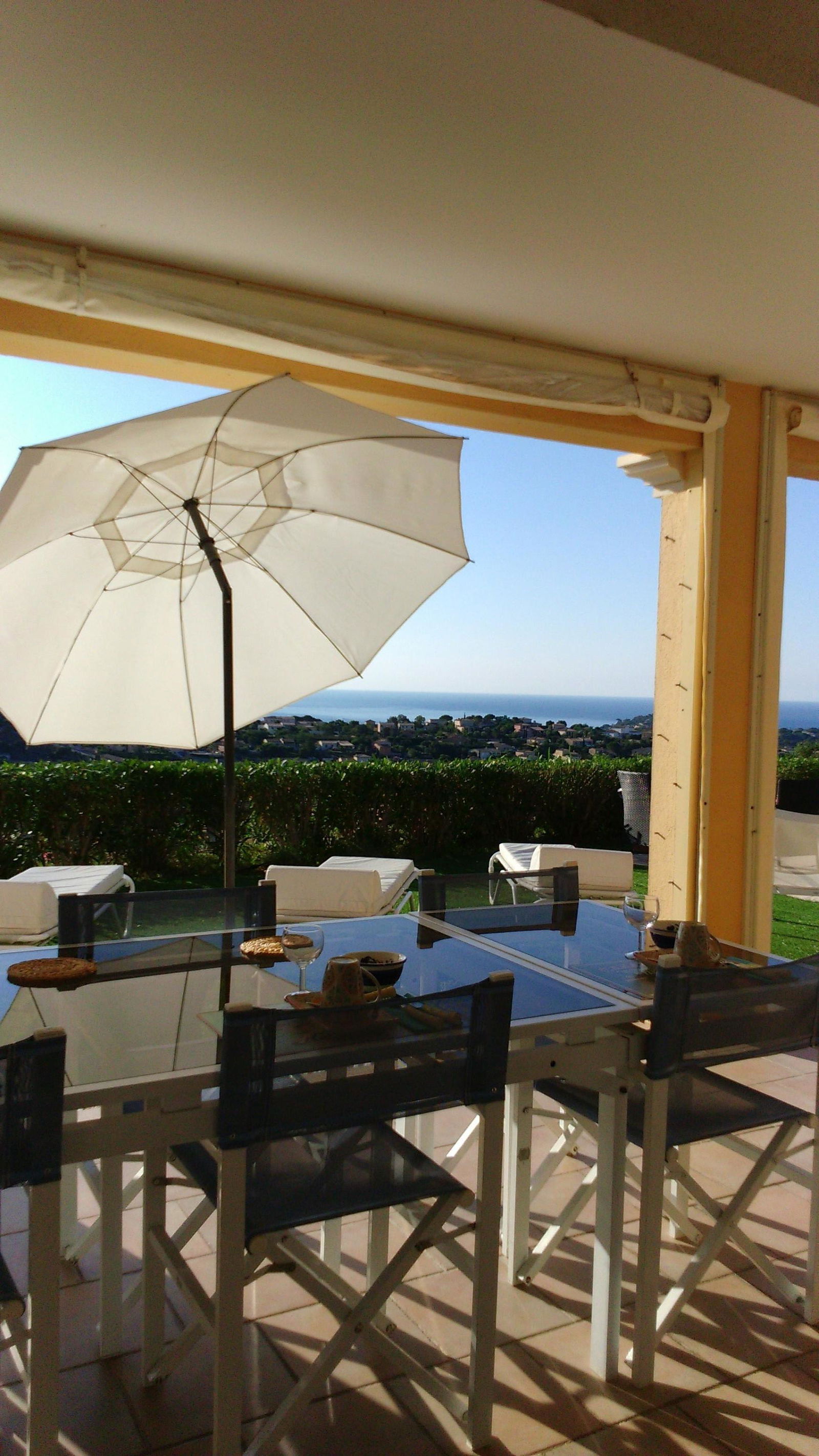 Estudio Independiente Sainte-Maxime 100625