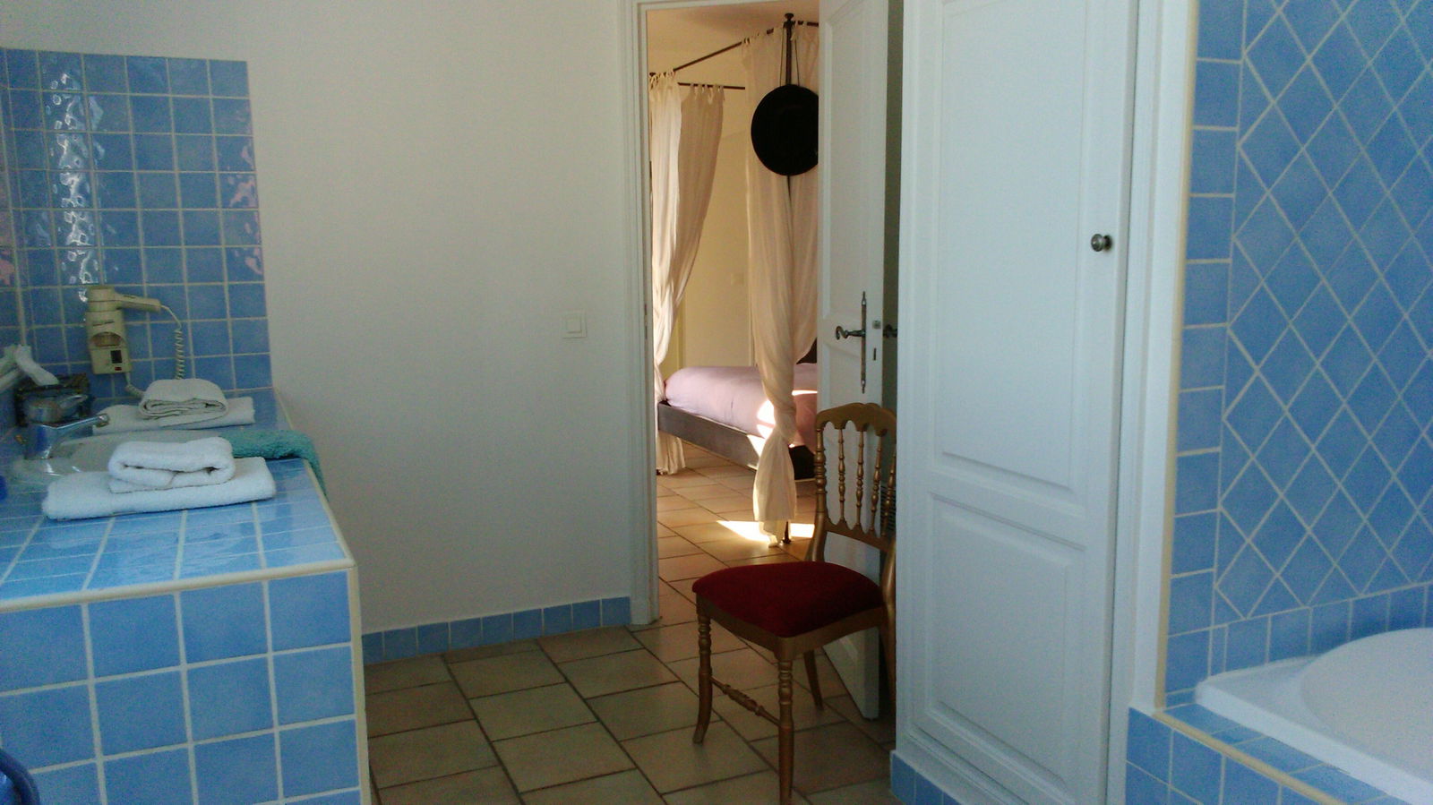 Estudio Independiente Sainte-Maxime 100625