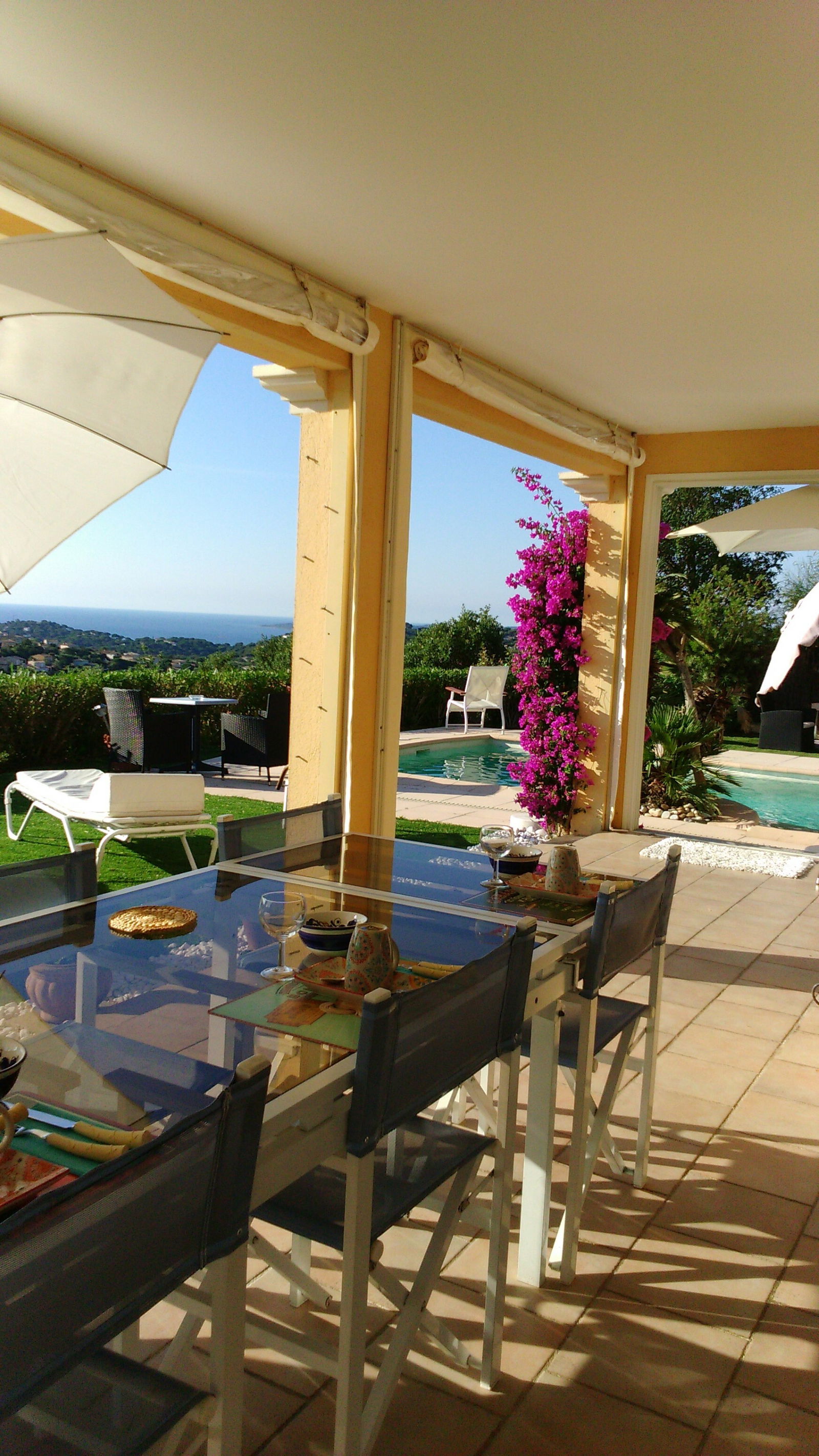 Estudio Independiente Sainte-Maxime 100625