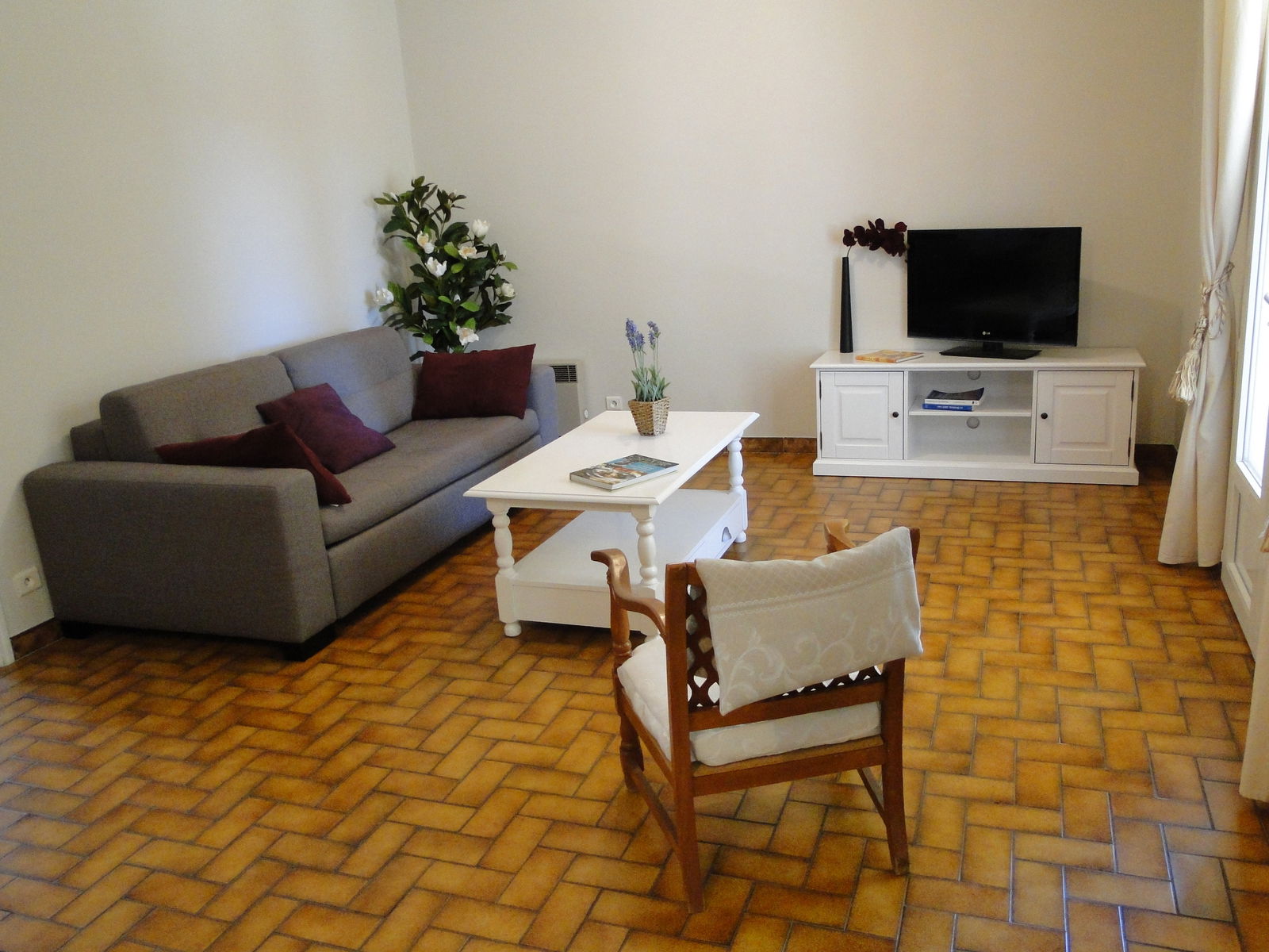 Independent Studio Lorgues 79363