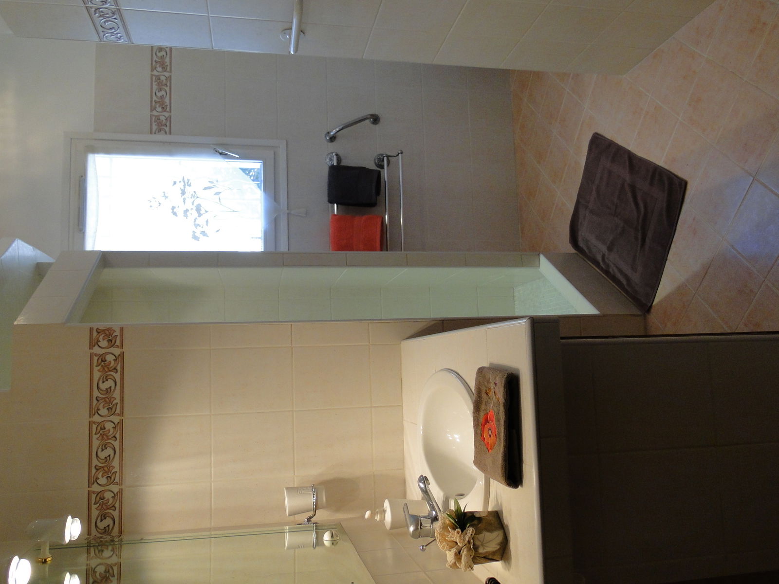 Independent Studio Lorgues 79363