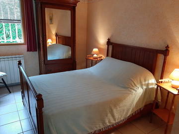 Logement entier à louer à Alleins - photo 1-1