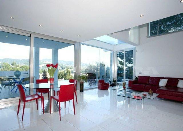 Oberoende Studio Alella 44206