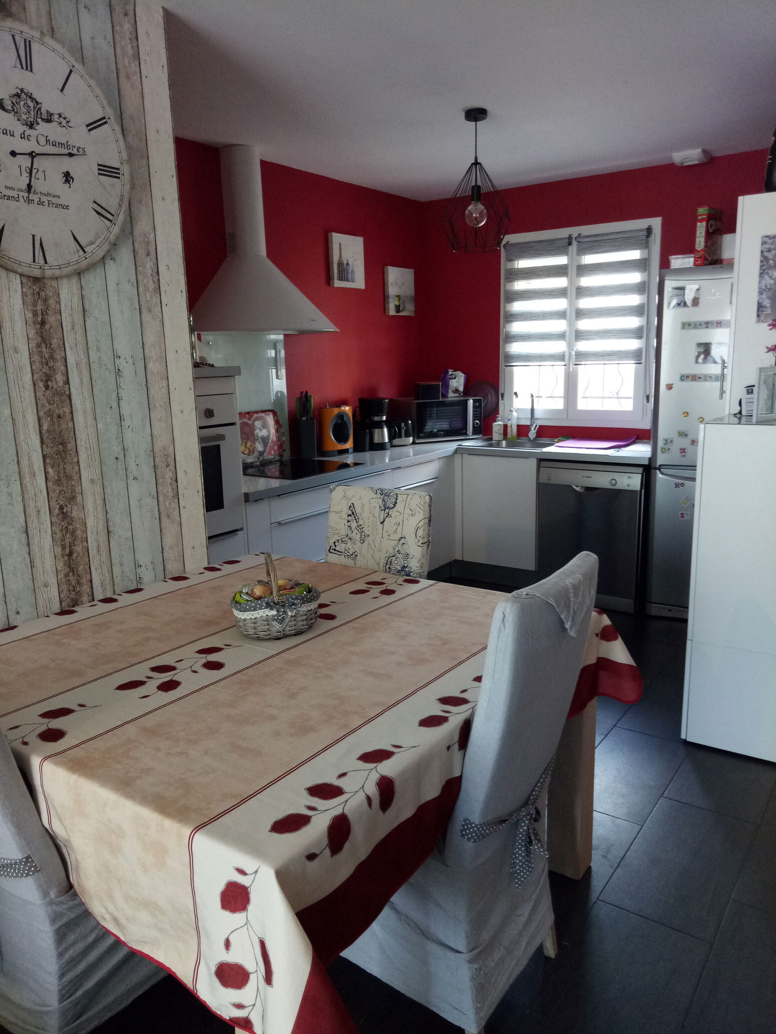 Estudio Independiente Saint-Gilles 202894