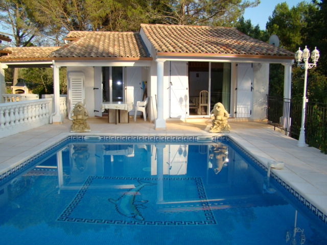 Unabhängiges Studio Fayence 101646