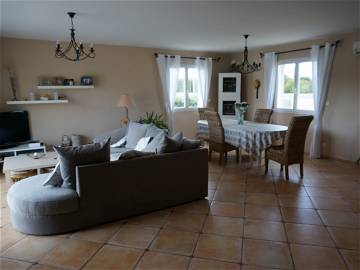 Room For Rent Saint-Laurent-D'aigouze 130232