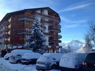 Roomlala | Villars-sur-ollon-magnifique, Studio Meublé Avec Balcon