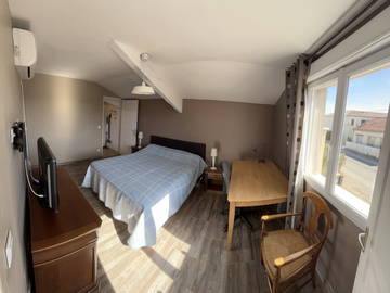 Roomlala | VILLENEUVE LES BEZIERS un dormitorio