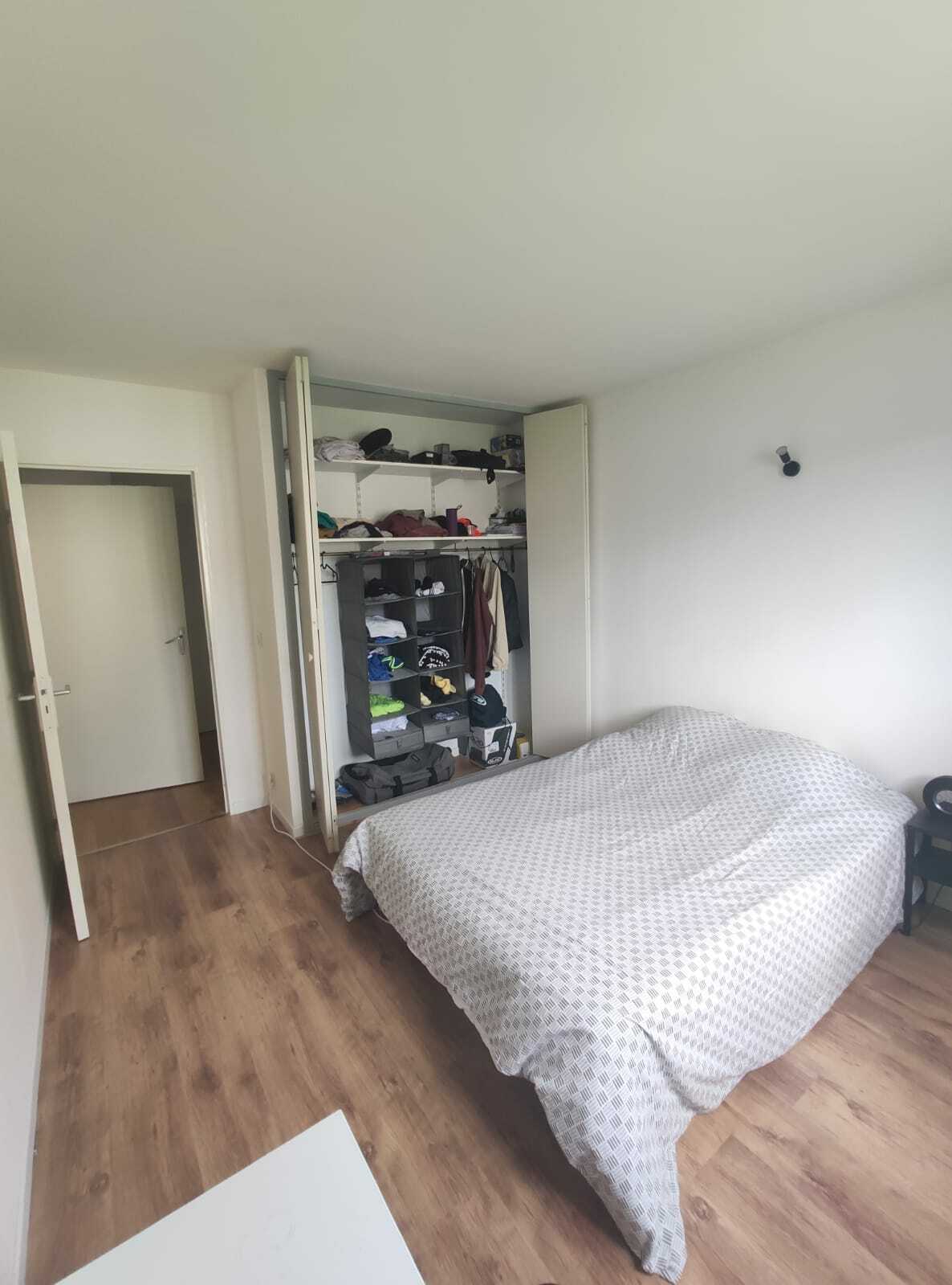 Colocation Cergy 250080