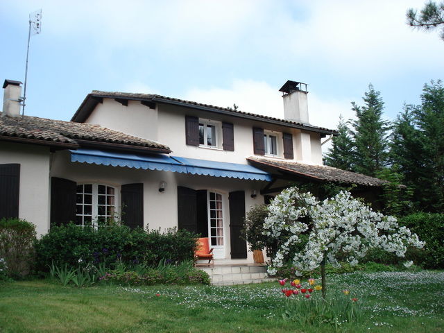 Kotimajoitus Camblanes-et-Meynac 24265